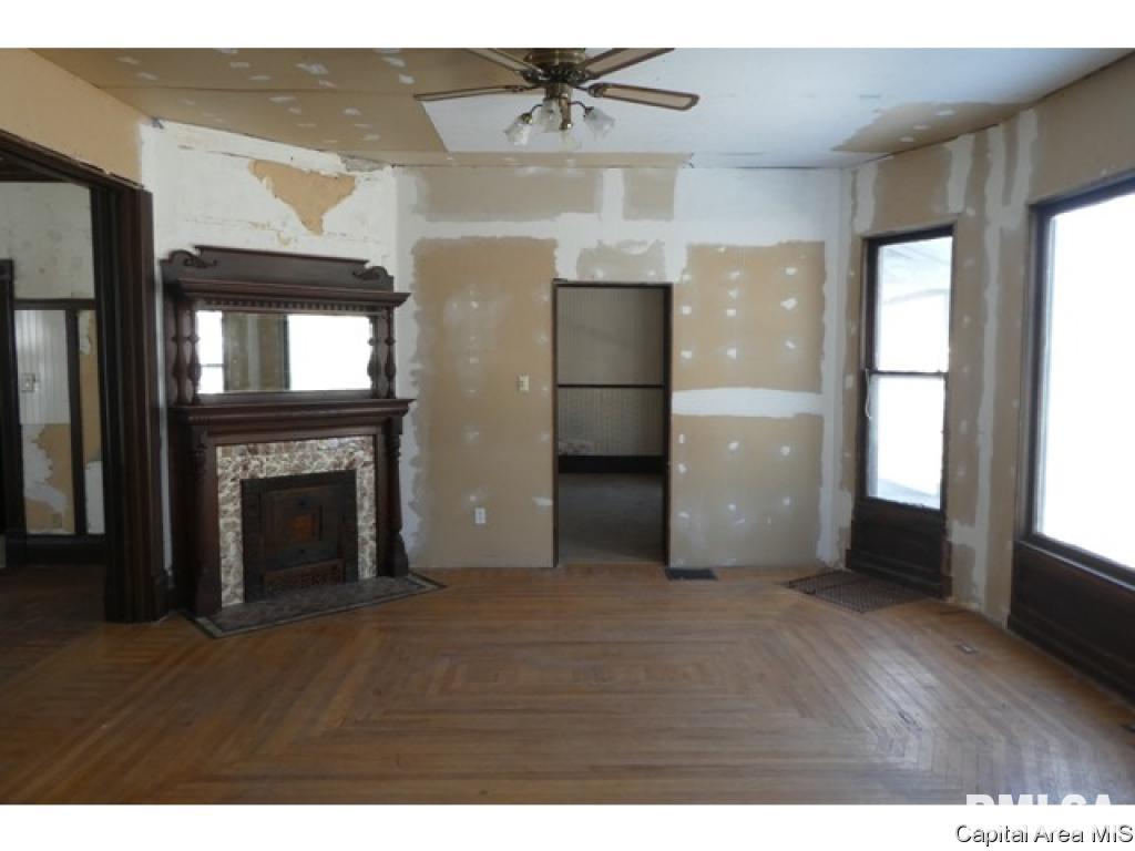 100 Southwest 3rd Street Atlanta, IL 61723 - Photo 5 of 21 Gallery Image 5
