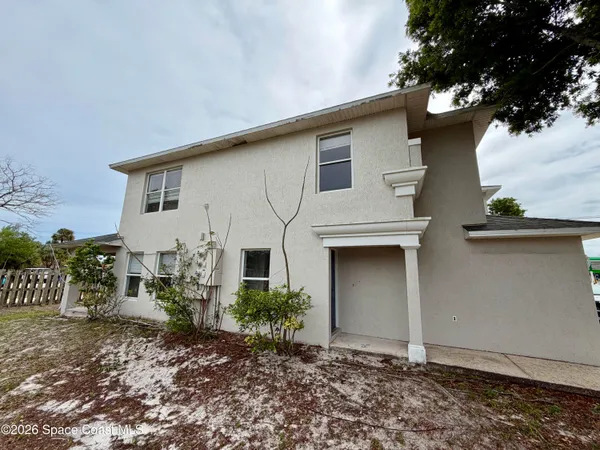 $2,000 | 915 Twisting Branch Court, Melbourne, FL 32935