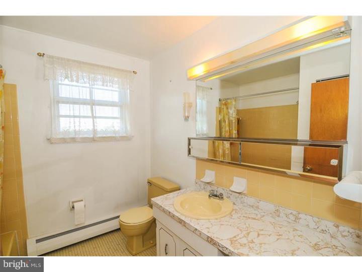212 North Trooper Road Norristown, PA 19403 - Photo 18 of 25 Gallery Image 18