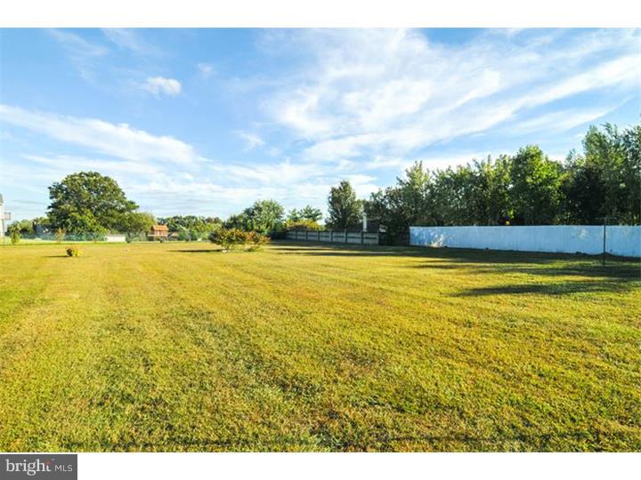 212 North Trooper Road Norristown, PA 19403 - Photo 4 of 25 Gallery Image 4