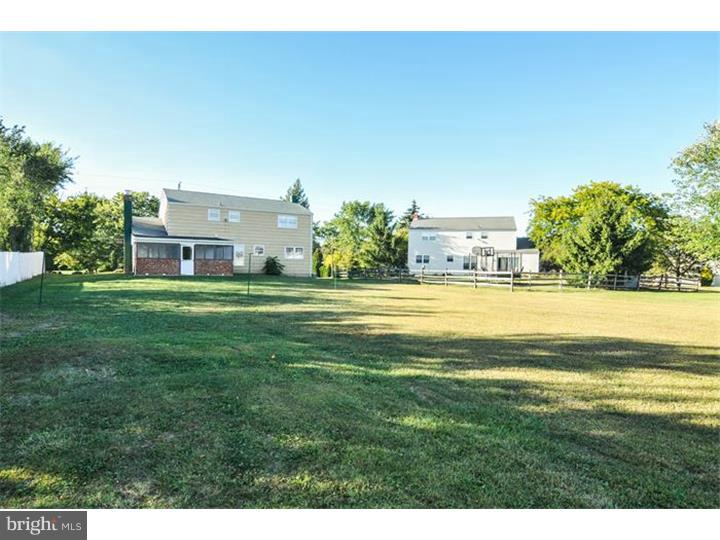 212 North Trooper Road Norristown, PA 19403 - Photo 5 of 25 Gallery Image 5