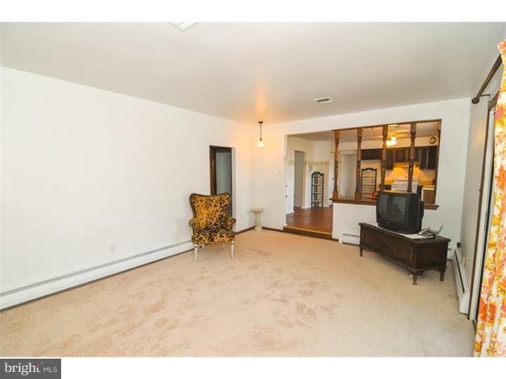 212 North Trooper Road Norristown, PA 19403 - Photo 8 of 25 Gallery Image 8