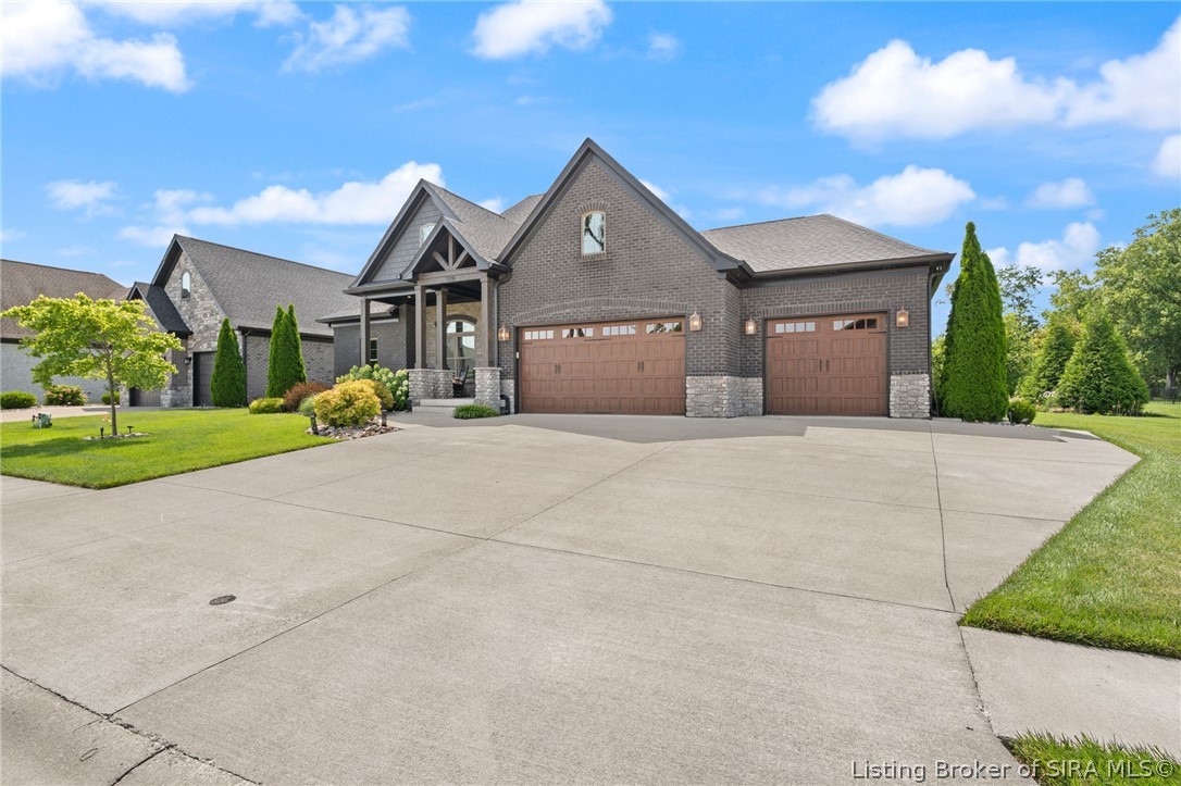 119 Stable Way Jeffersonville, IN 47130 - Photo 2 of 60