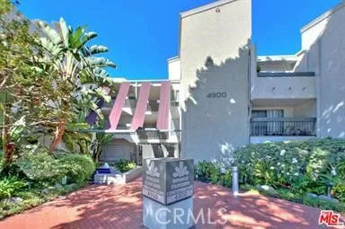 $3,200 | 4900 Overland Avenue, Unit 216, Culver City, CA 90230