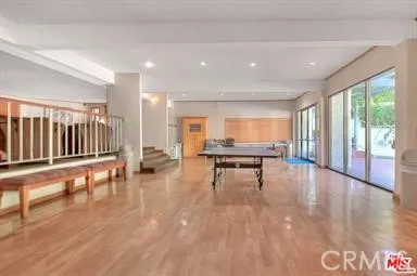 $3,200 | 4900 Overland Avenue, Unit 216, Culver City, CA 90230