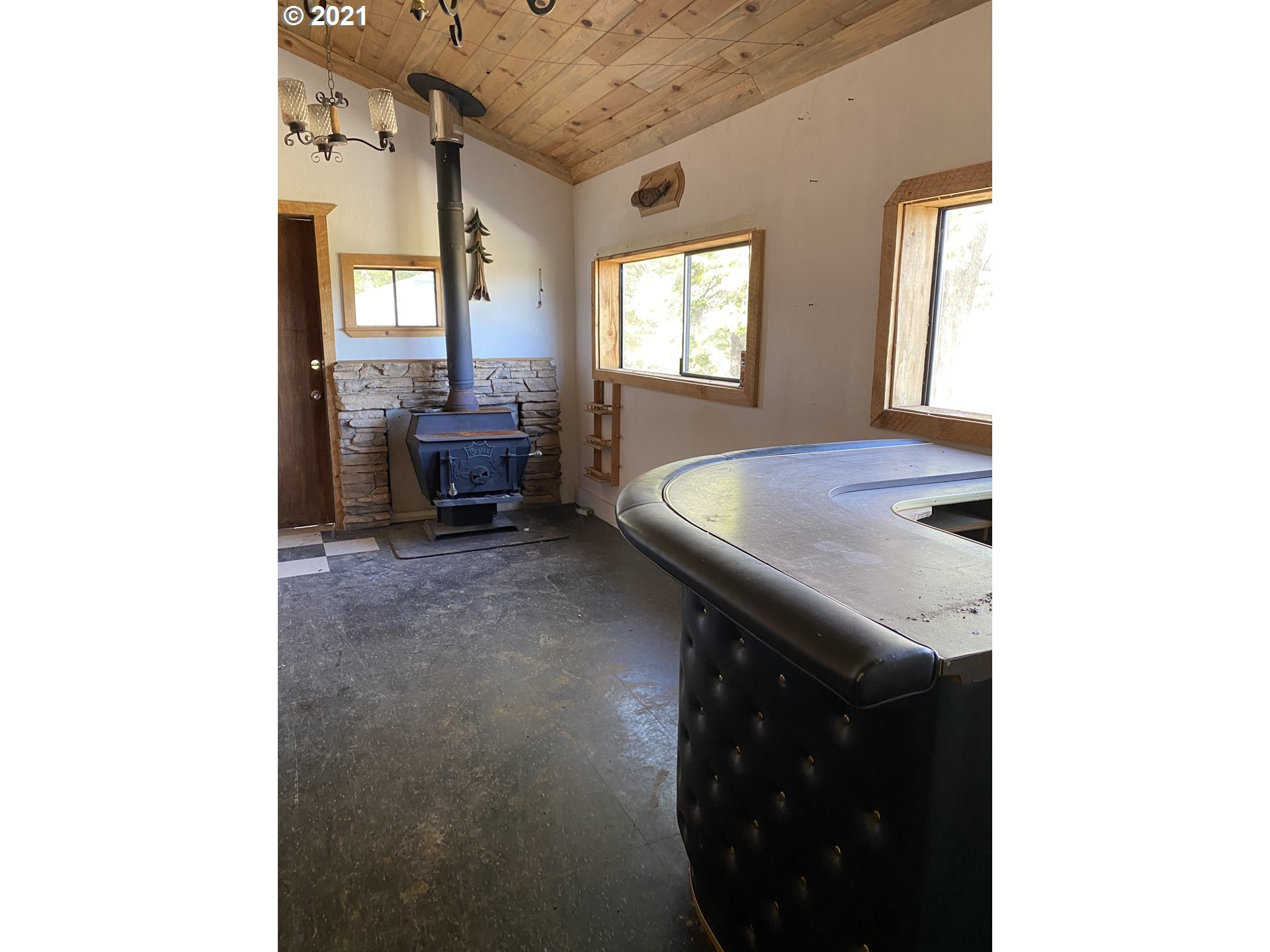 111 Appleton Road Lyle, WA 98635 - Photo 4 of 18 Gallery Image 4