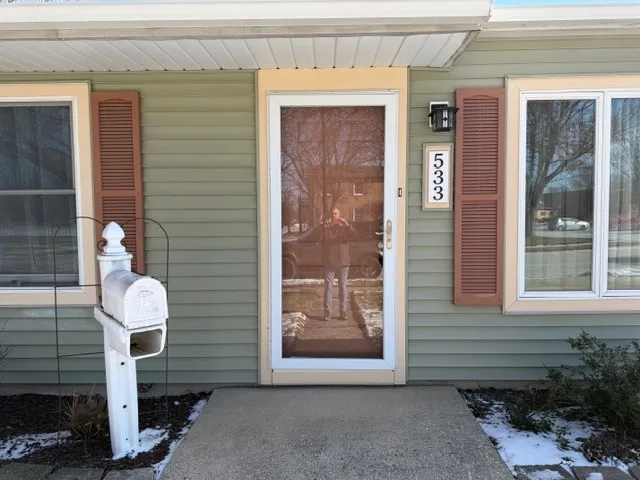 $289,900 | 533 Glen Avenue, Romeoville, IL 60446