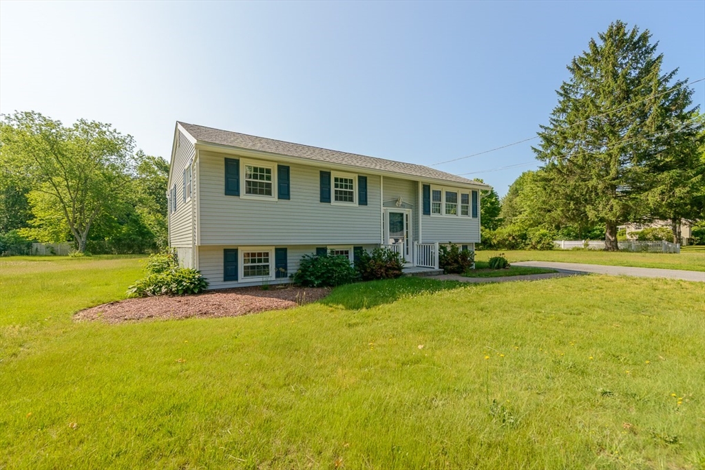 392 Acton Road Chelmsford, MA 01824 - Photo 19 of 27