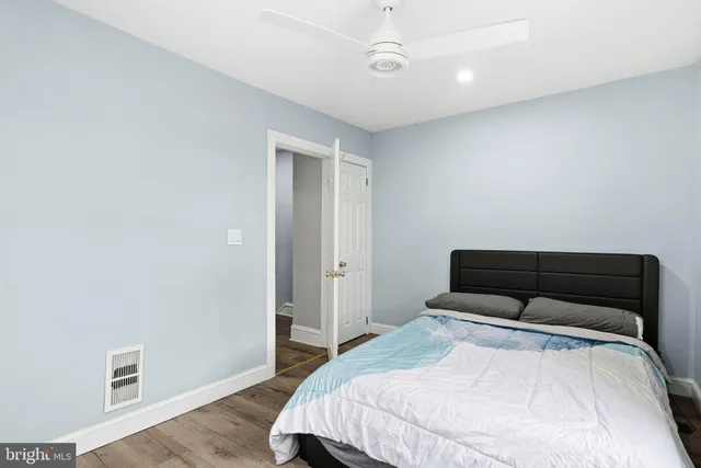 $2,100 | 616 Greenway Avenue, Darby, PA 19023