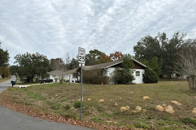 $5,000 | 235 South Lee Street, Beverly Hills, FL 34465