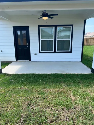 $2,600 | 10722 Violet Bloom Drive, Tomball, TX 77375