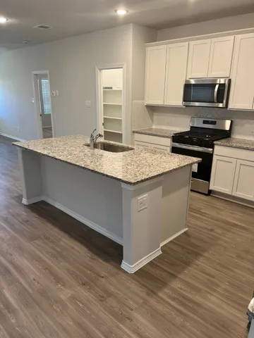 $2,600 | 10722 Violet Bloom Drive, Tomball, TX 77375