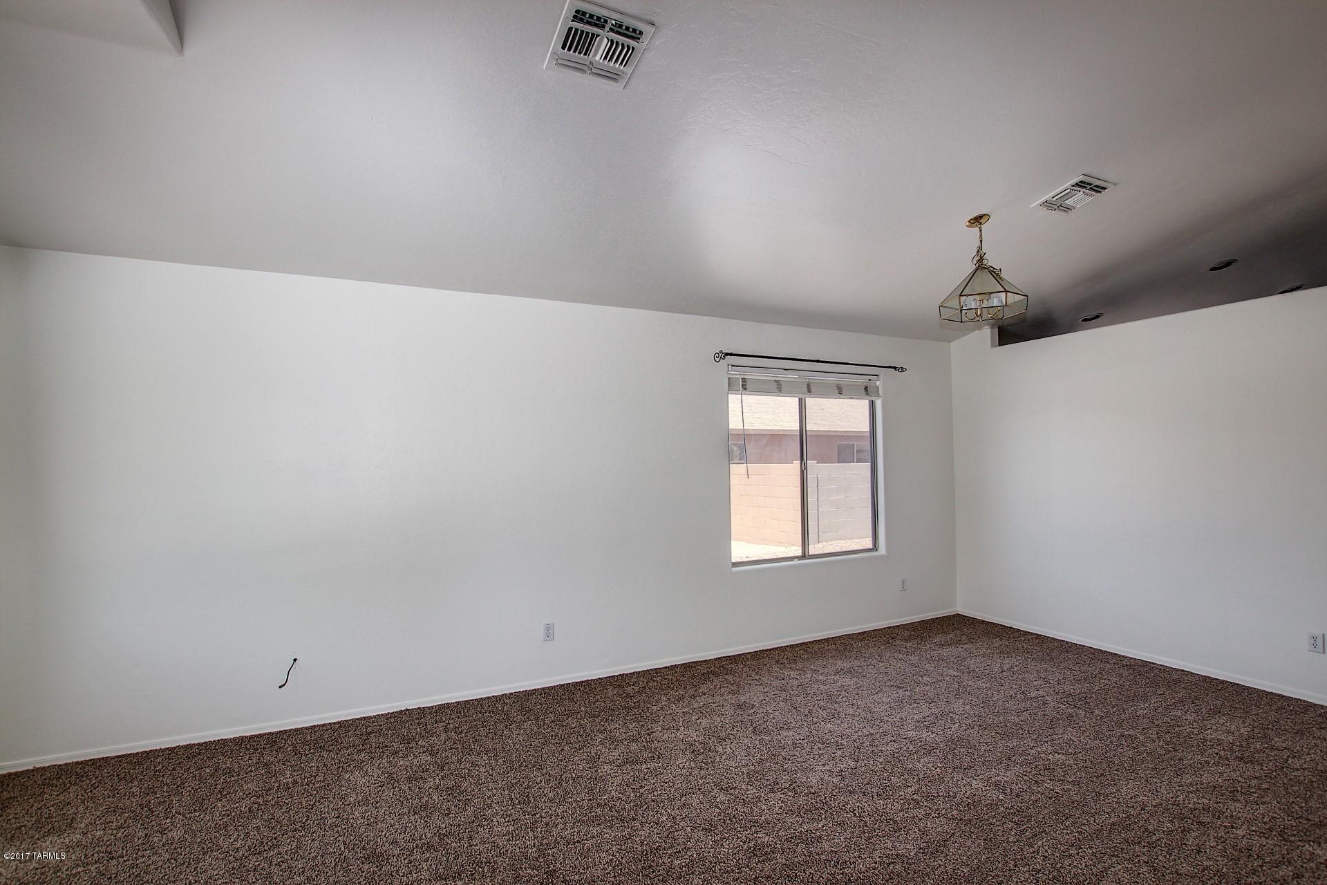 4513 South Valley Road Tucson, AZ 85714 - Photo 16 of 41