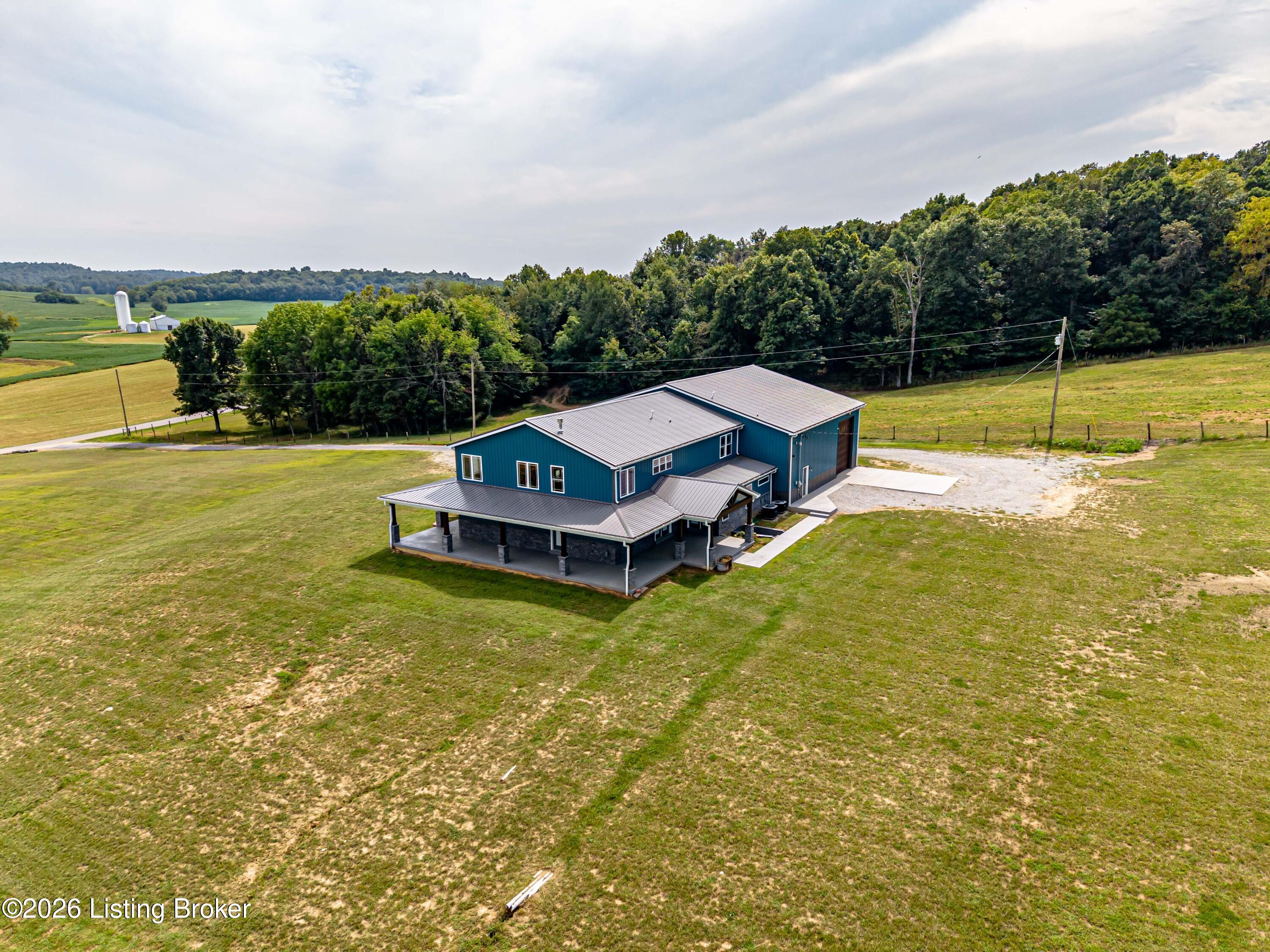 689 Clarkson Road Vine Grove, KY 40175 - Photo 15 of 70 20_DJI_20260827034711_0888_D