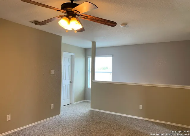 $1,999 | 25243 Cambridge Wall, San Antonio, TX 78261