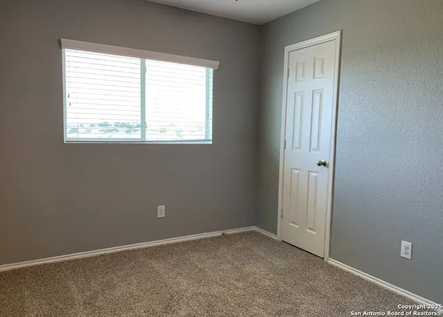 $1,999 | 25243 Cambridge Wall, San Antonio, TX 78261