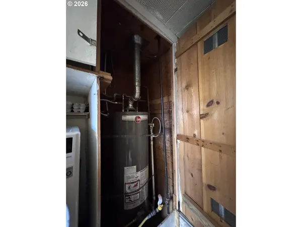$395,000 | 1325 Southwest 8th Avenue, Albany, OR 97321