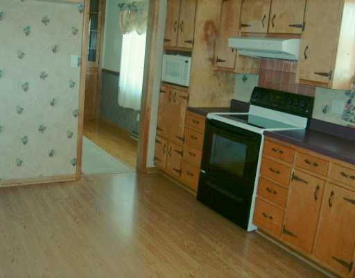 1247 Slippery Rock Road Grove City, PA 16127 - Photo 3 of 8 Kitchen.
