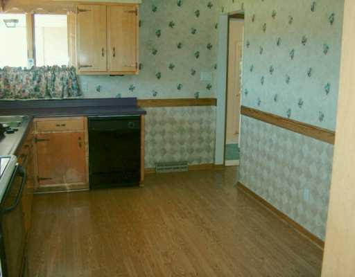 1247 Slippery Rock Road Grove City, PA 16127 - Photo 4 of 8 Kitchen.