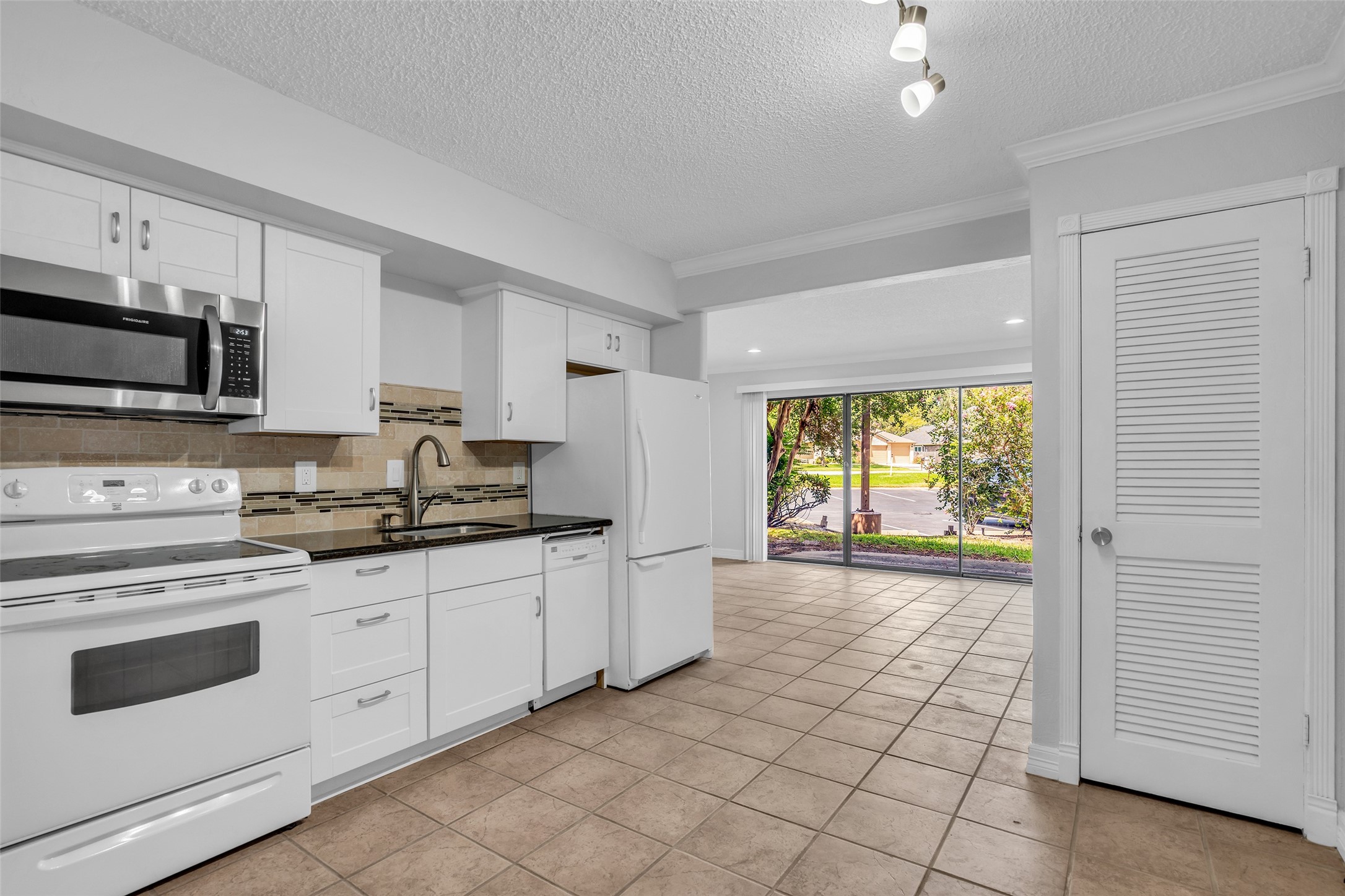 12900 Walden Road, Unit 703G Montgomery, TX 77356 - Photo 5 of 13 Gallery Image 5
