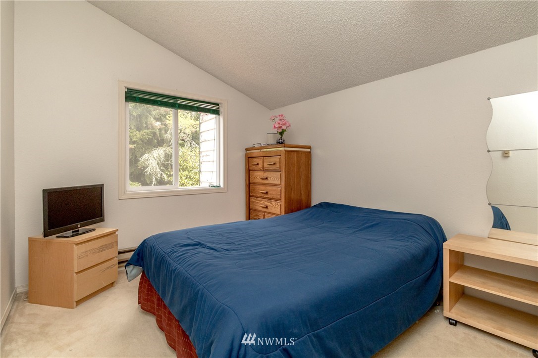 19844 105th Avenue Southeast Renton, WA 98055 - Photo 20 of 23 Gallery Image 20