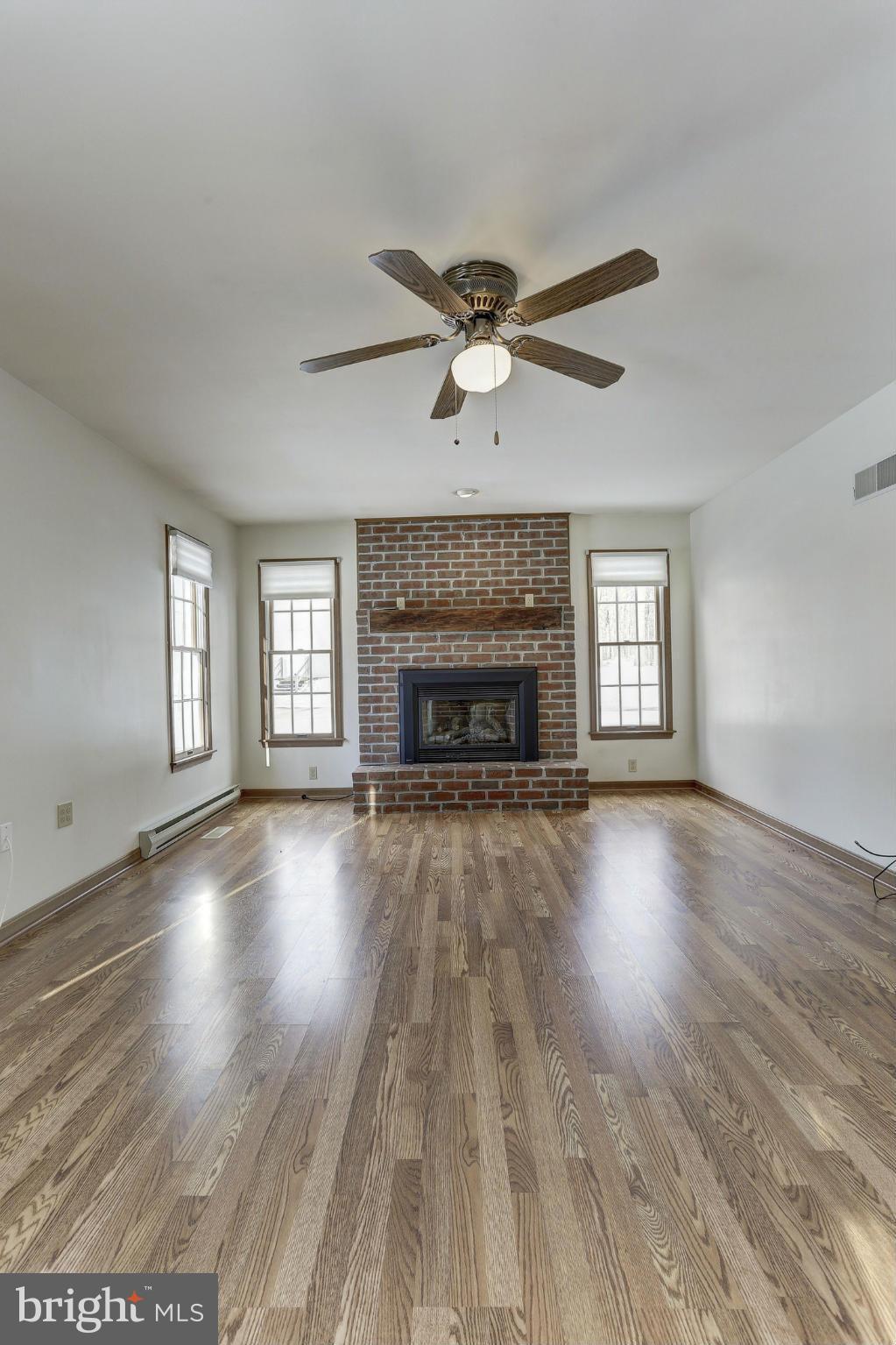 1182 Gorsuch Road Hampstead, MD 21074 - Photo 15 of 29 Family Room
