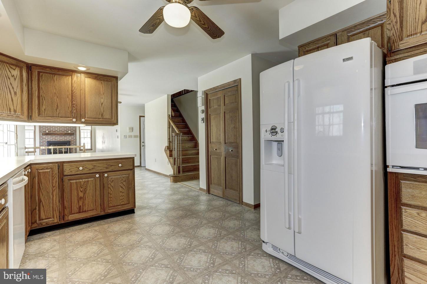 1182 Gorsuch Road Hampstead, MD 21074 - Photo 9 of 29 Kitchen