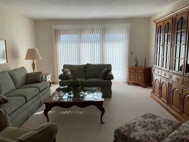 $240,000 | 6573 Laurelwood Drive, Rockford, IL 61108