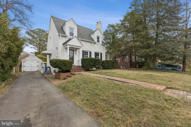 $1,499,990 | 425 North Norwood Street, Arlington, VA 22203
