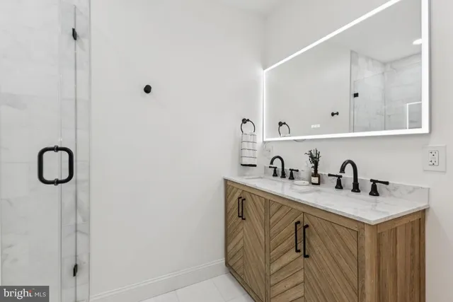 $1,499,990 | 425 North Norwood Street, Arlington, VA 22203