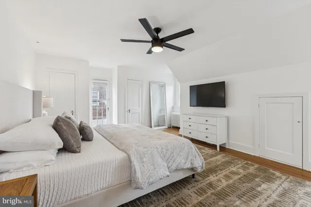 $1,499,990 | 425 North Norwood Street, Arlington, VA 22203