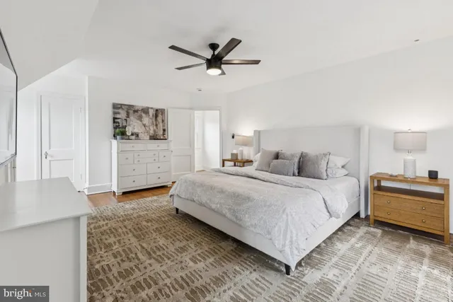 $1,499,990 | 425 North Norwood Street, Arlington, VA 22203