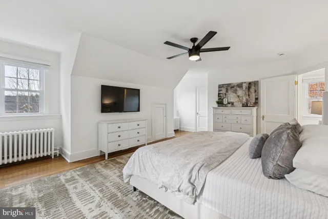 $1,499,990 | 425 North Norwood Street, Arlington, VA 22203