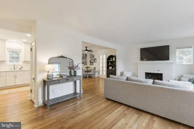 $1,499,990 | 425 North Norwood Street, Arlington, VA 22203