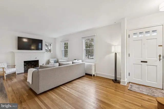 $1,499,990 | 425 North Norwood Street, Arlington, VA 22203