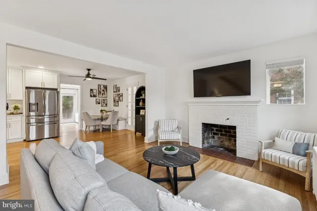 $1,499,990 | 425 North Norwood Street, Arlington, VA 22203