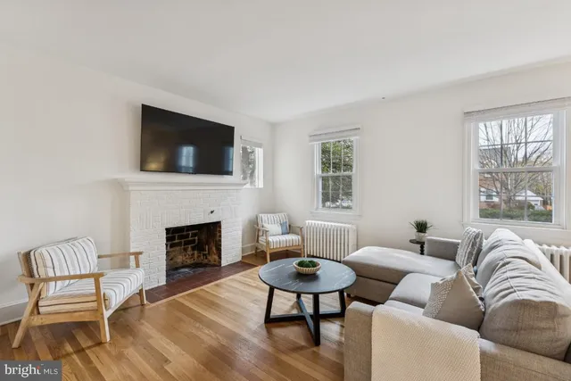 $1,499,990 | 425 North Norwood Street, Arlington, VA 22203