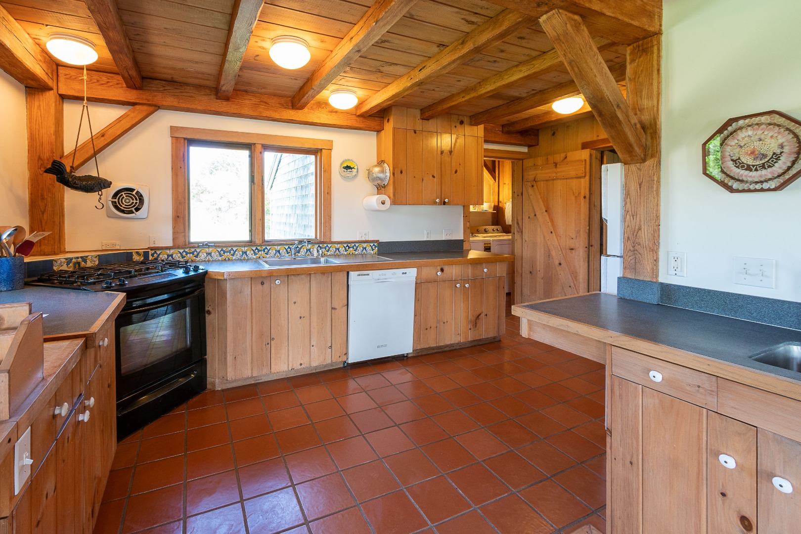 7-9 & 11 Quaise Pastures Road Nantucket, MA 02554 - Photo 6 of 34 Gallery Image 6