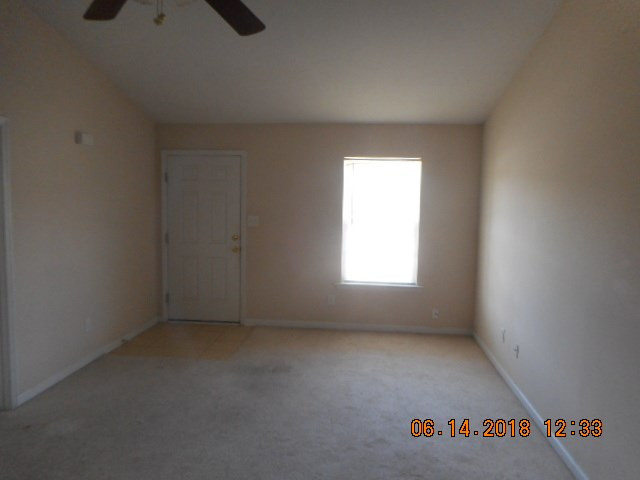 219 Lynbrook Way Grovetown, GA 30813 - Photo 4 of 13 Living Area
