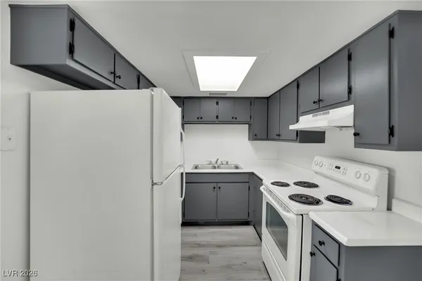 $699 | 3125 North Pecos Road, Unit 204, North Las Vegas, NV 89030