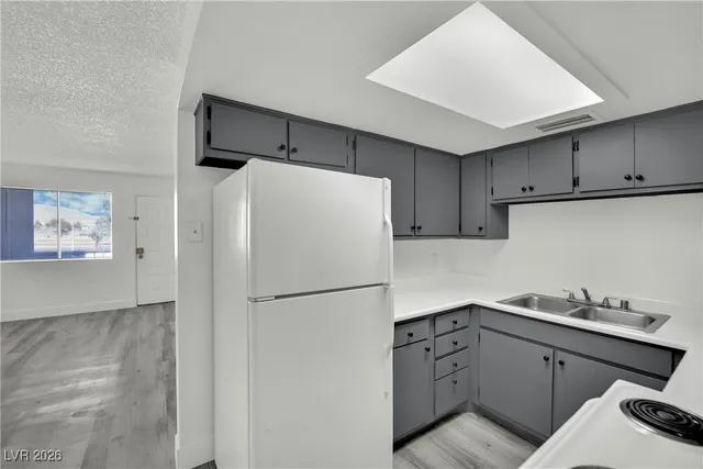 $899 | 3125 North Pecos Road, Unit 204, North Las Vegas, NV 89030