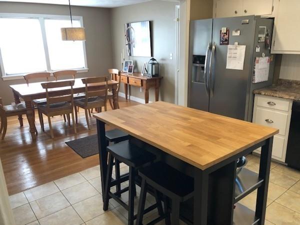 8 Ledgetree Road Medfield, MA 02052 - Photo 6 of 23 Gallery Image 6