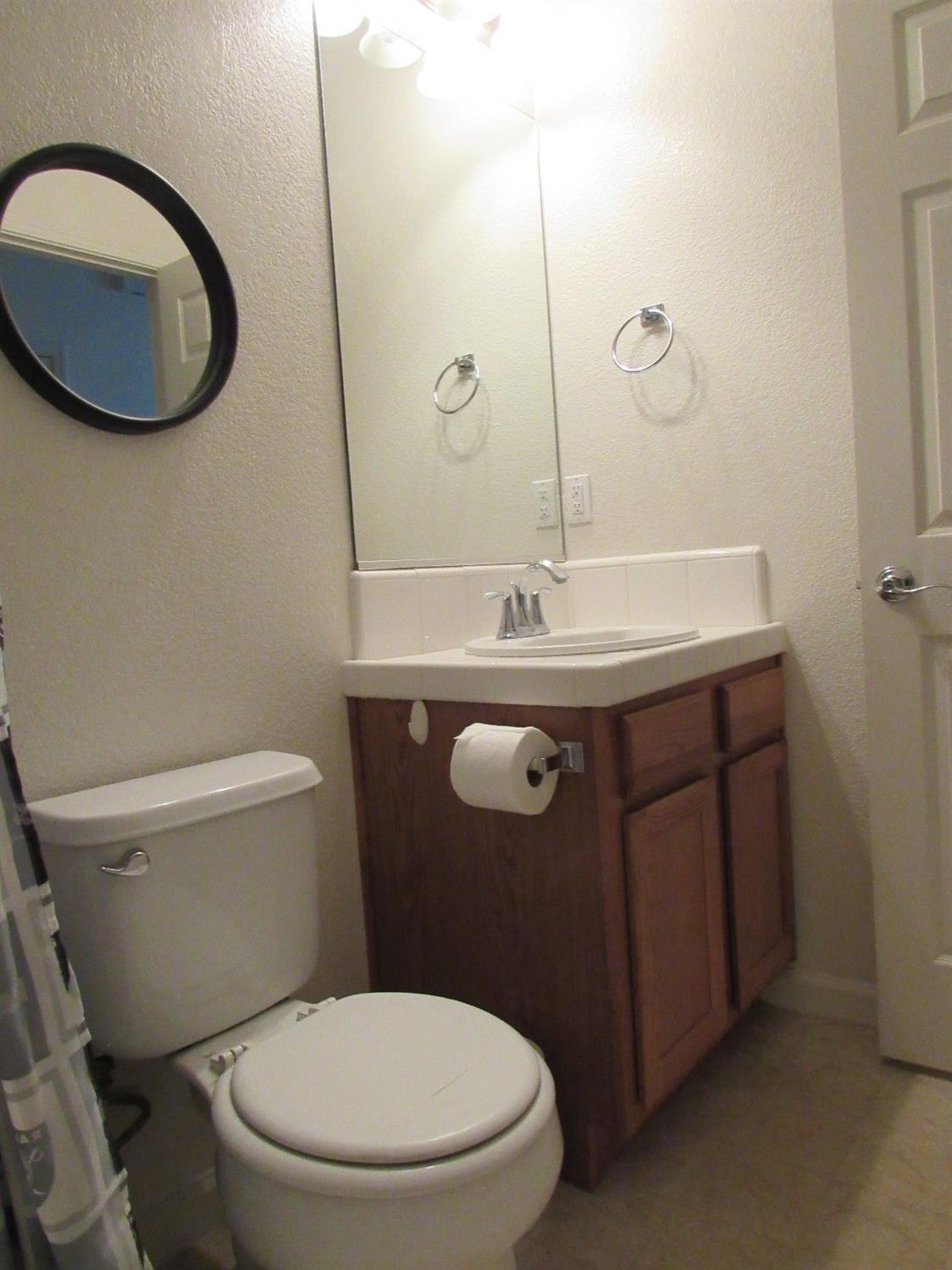 2141 Sheldon Court Reedley, CA 93654 - Photo 17 of 22 Gallery Image 17