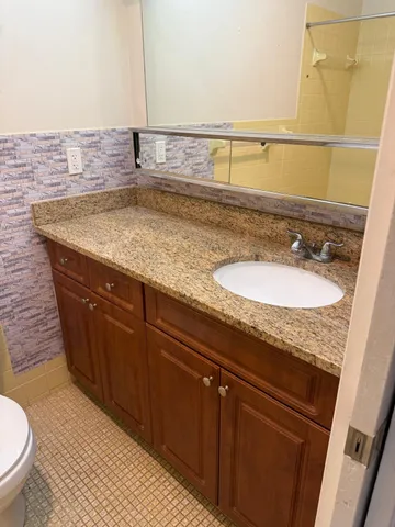 $1,800 | 5160 Northwest 3rd Street, Unit A, Delray Beach, FL 33445