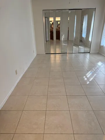 $1,800 | 5160 Northwest 3rd Street, Unit A, Delray Beach, FL 33445