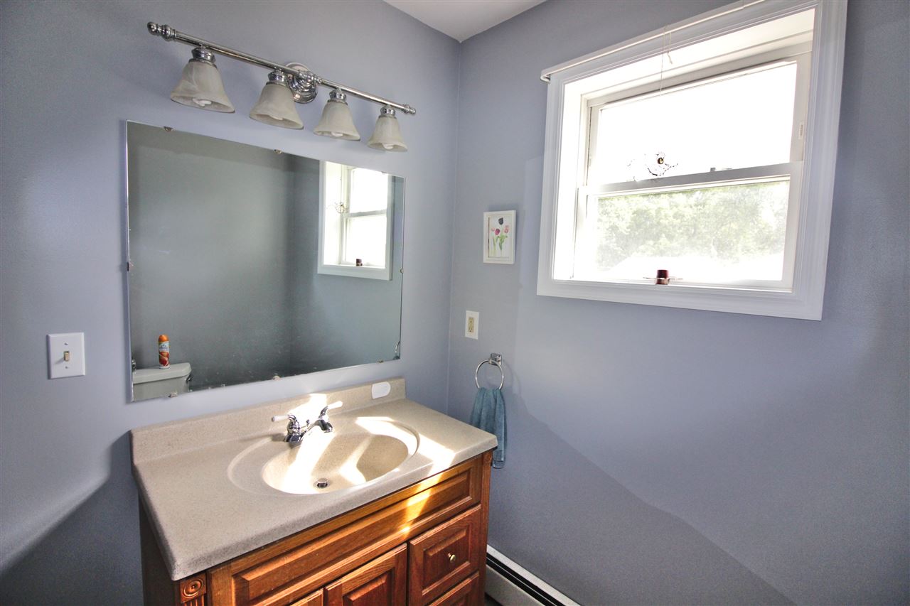 263 Elm Street Shaftsbury, VT 05257 - Photo 22 of 36