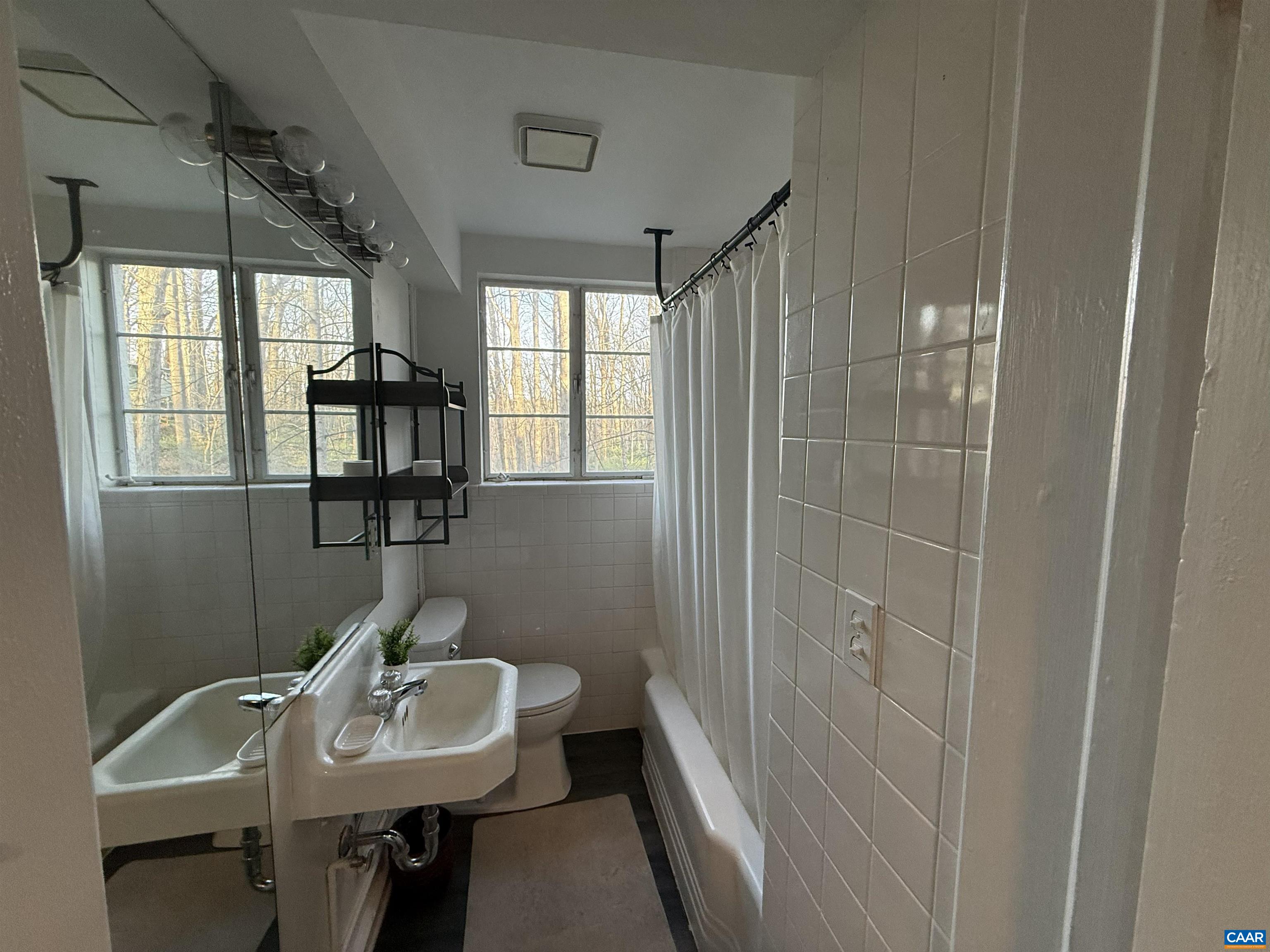 2709 Eton Road Charlottesville, VA 22903 - Photo 7 of 11