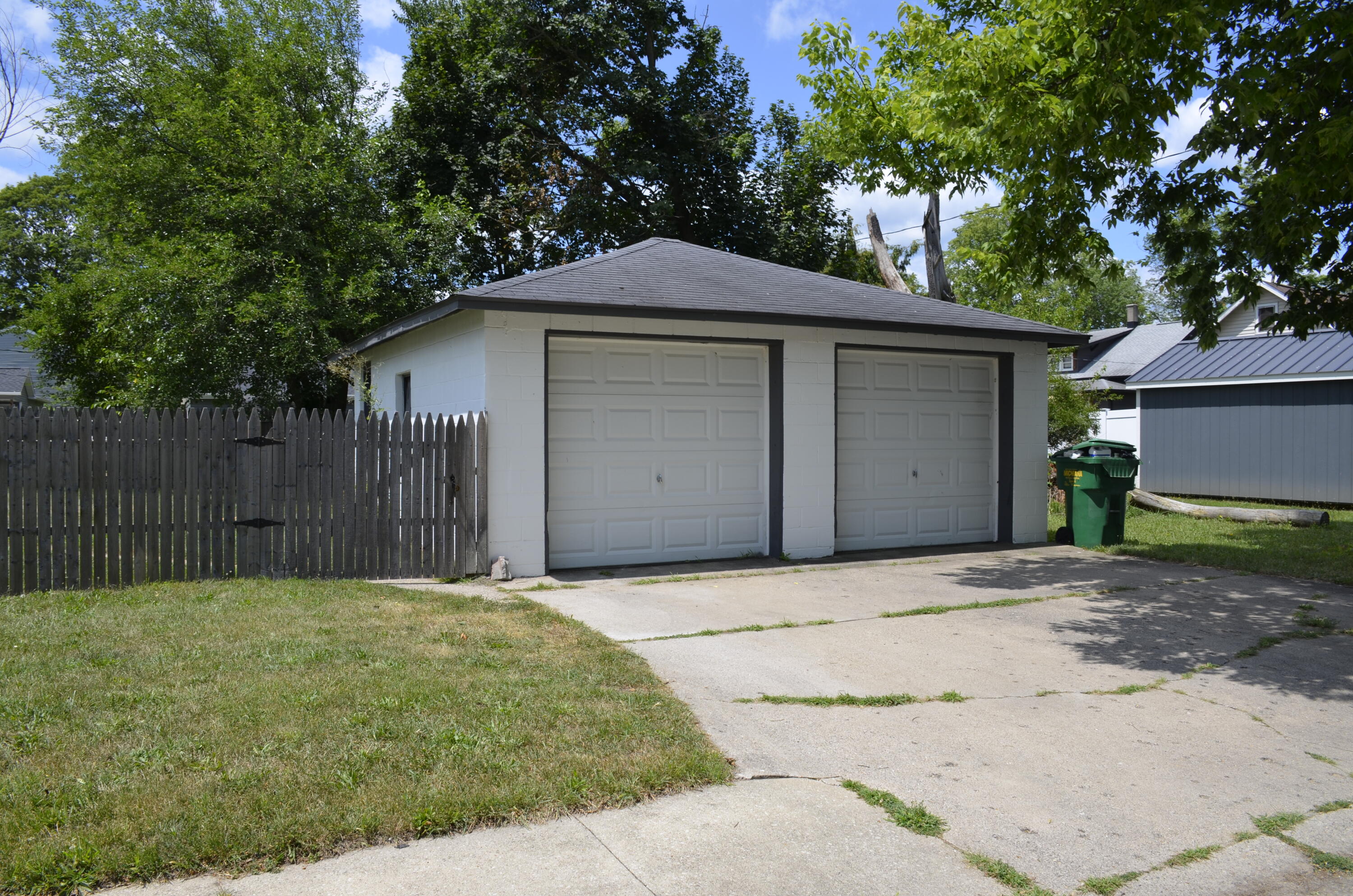 332 East Michigan Avenue Three Rivers, MI 49093 - Photo 6 of 25 _DSC0001