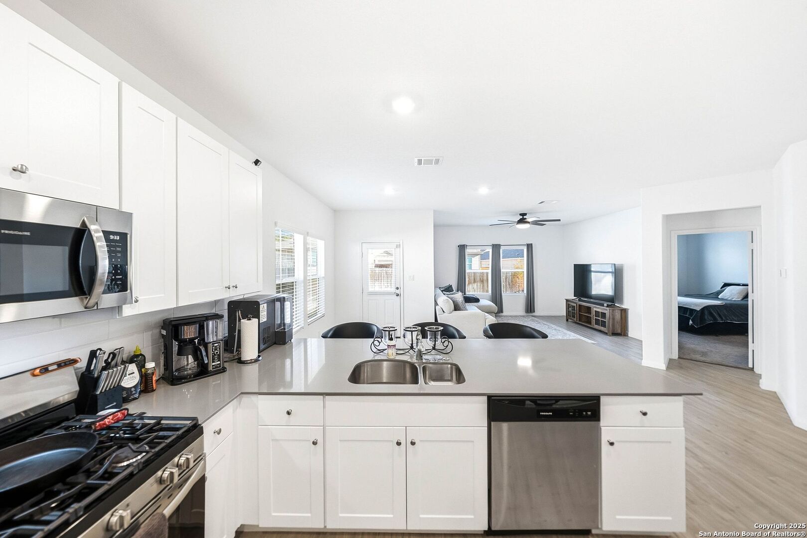 31940 Native Sun Road Bulverde, TX 78163 - Photo 9 of 56