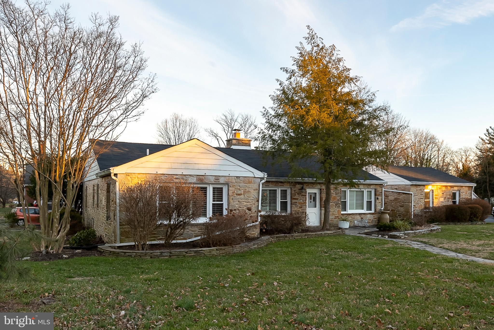 241 Ridgeway Road Catonsville, MD 21228 - Photo 4 of 29 Exterior Front